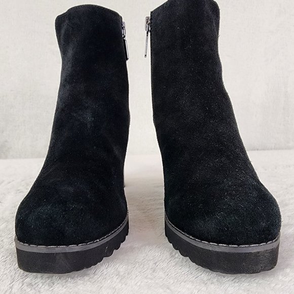 Blondo Rapha Black Suede Waterproof Bootie with zip and chunky heel. EUC 6.5M - Picture 6 of 10